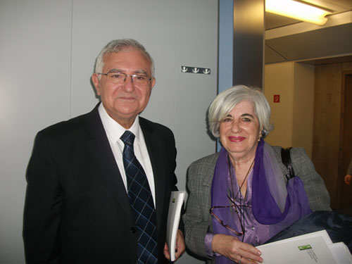 John Dalli Comisario de Salud y Protección de los Consumidores y la Presidenta del CCU